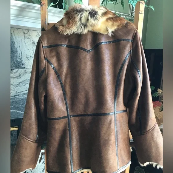 Brown Leather Jacket with Fur Trim - Picture 2 of 5